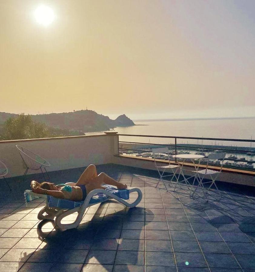Magico Appartamenti Scafa - Marina Capo dʼOrlando المظهر الخارجي الصورة