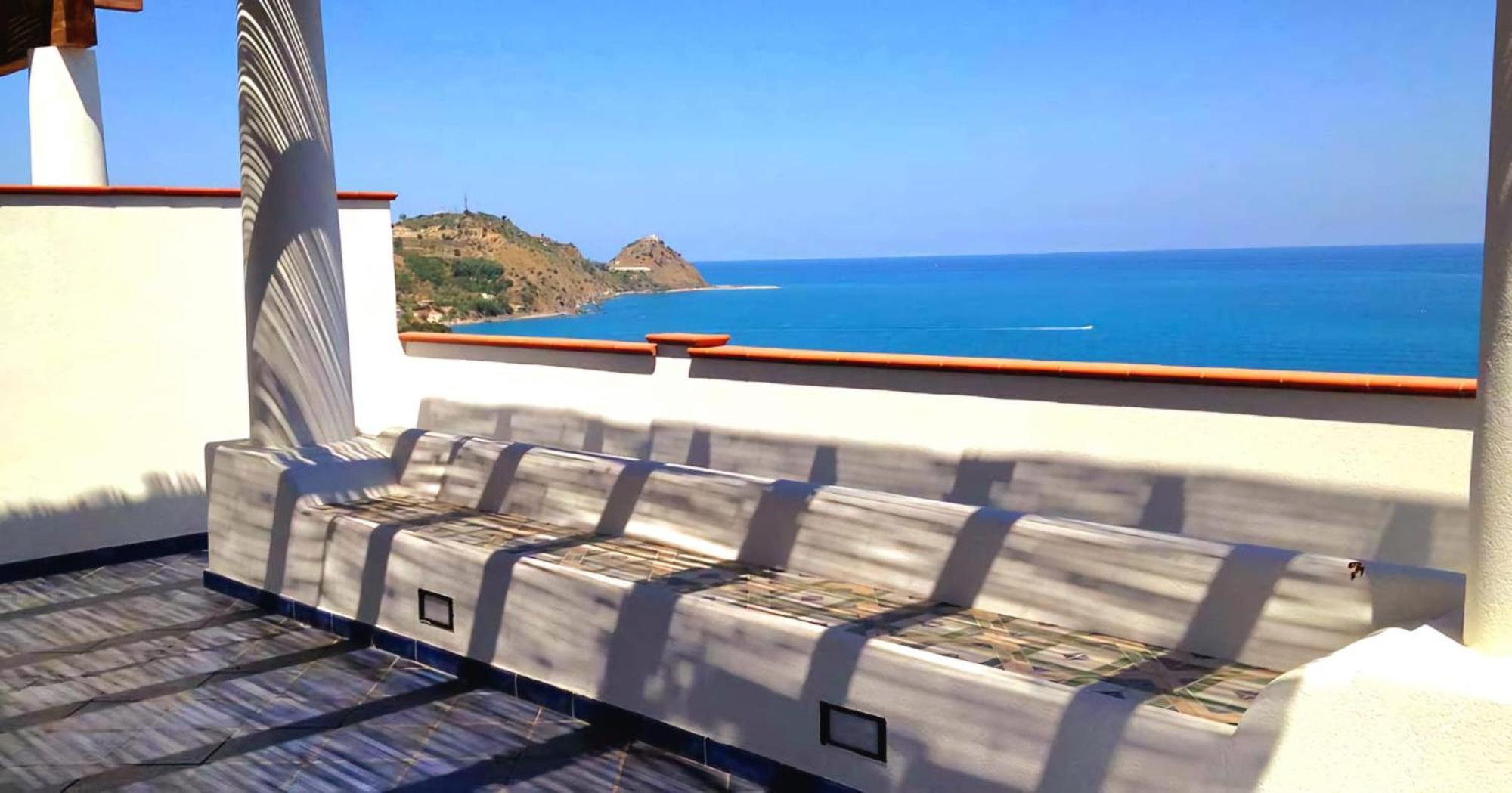 Magico Appartamenti Scafa - Marina Capo dʼOrlando المظهر الخارجي الصورة