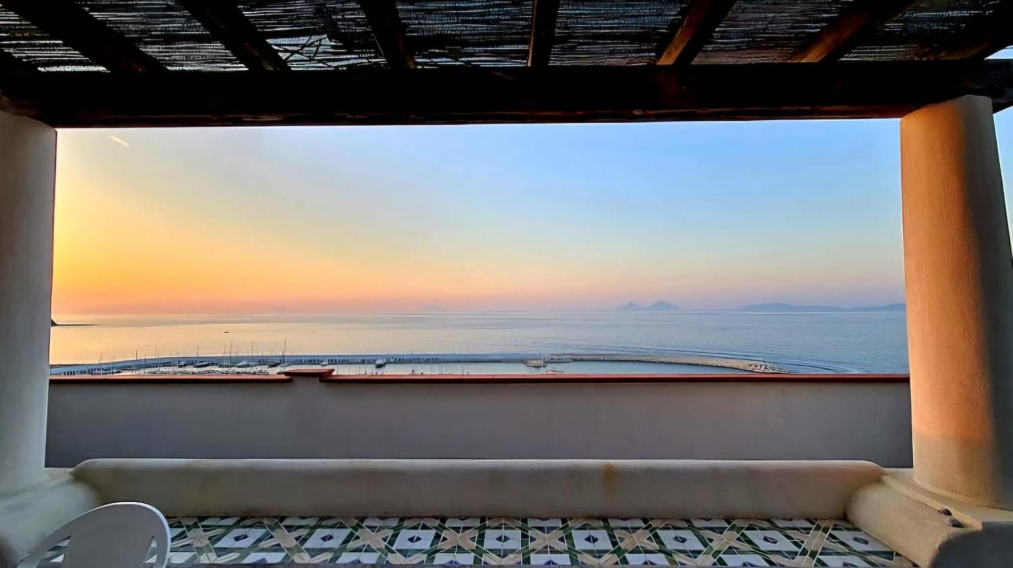 Magico Appartamenti Scafa - Marina Capo dʼOrlando المظهر الخارجي الصورة