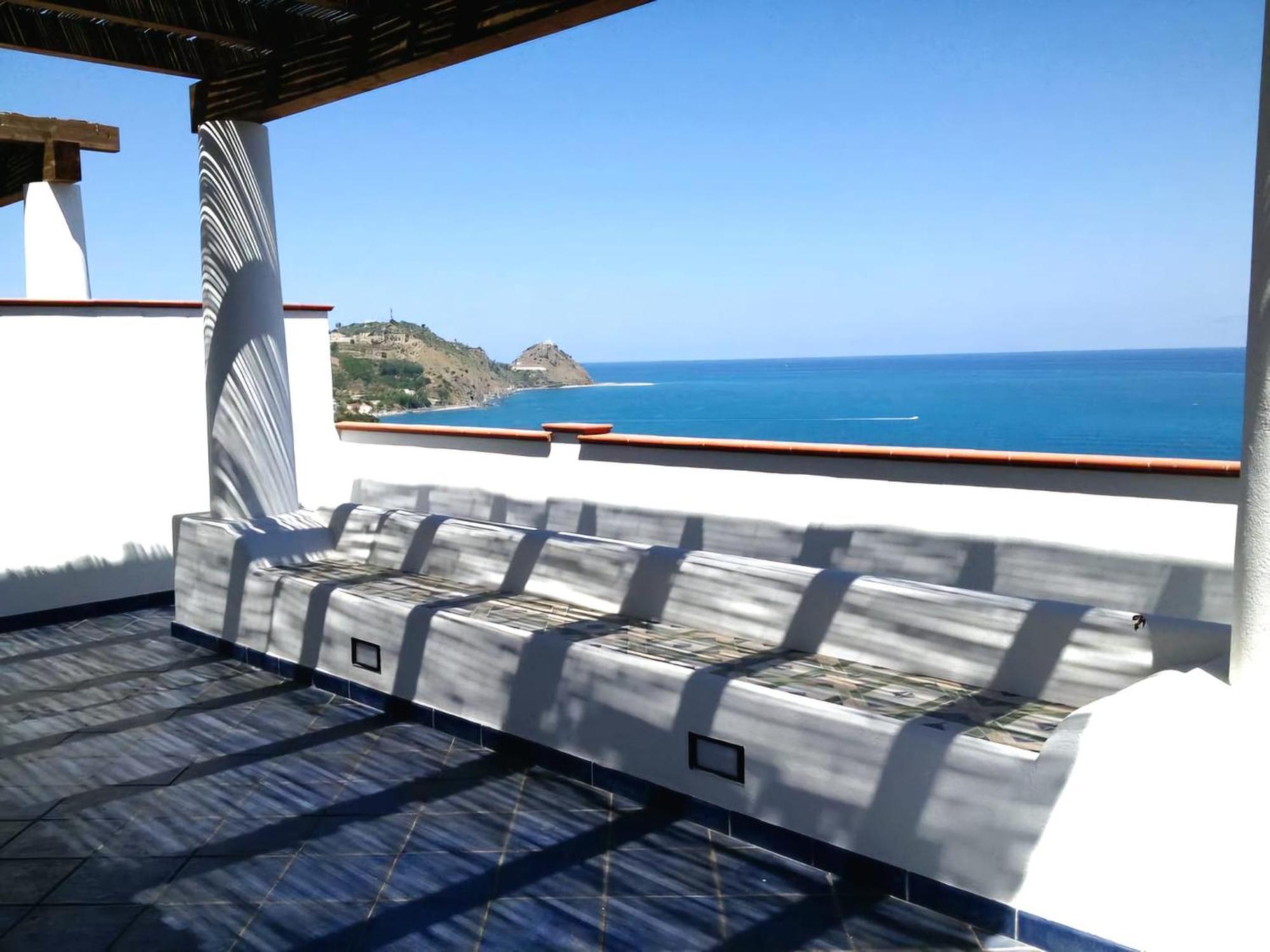 Magico Appartamenti Scafa - Marina Capo dʼOrlando المظهر الخارجي الصورة