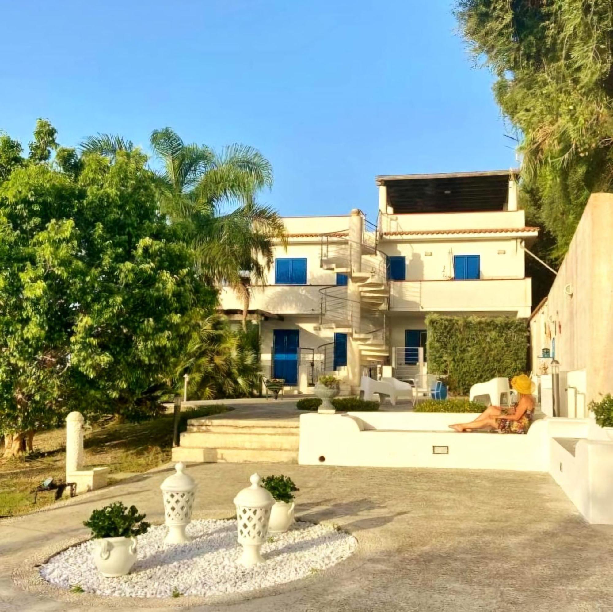 Magico Appartamenti Scafa - Marina Capo dʼOrlando المظهر الخارجي الصورة