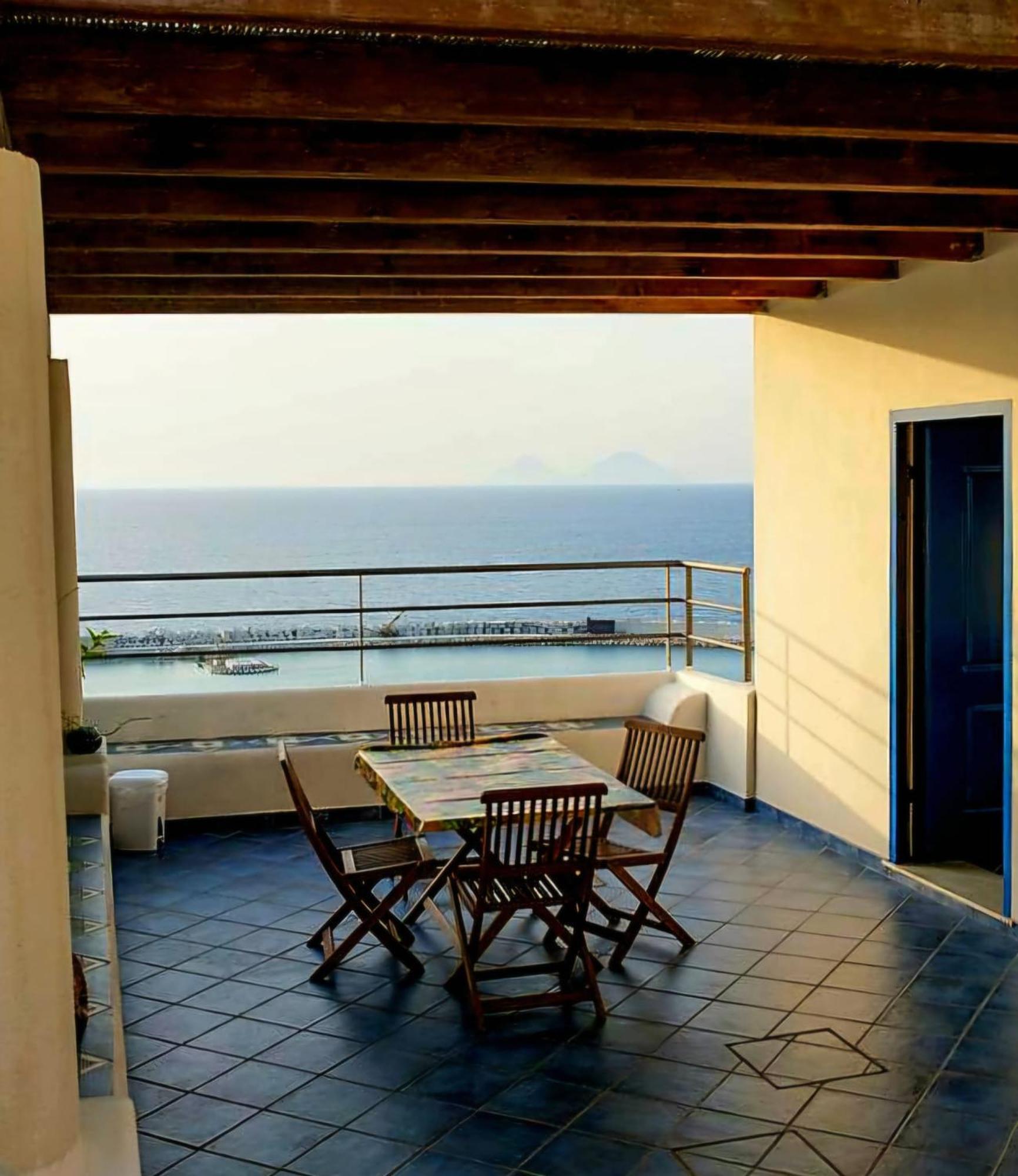 Magico Appartamenti Scafa - Marina Capo dʼOrlando المظهر الخارجي الصورة
