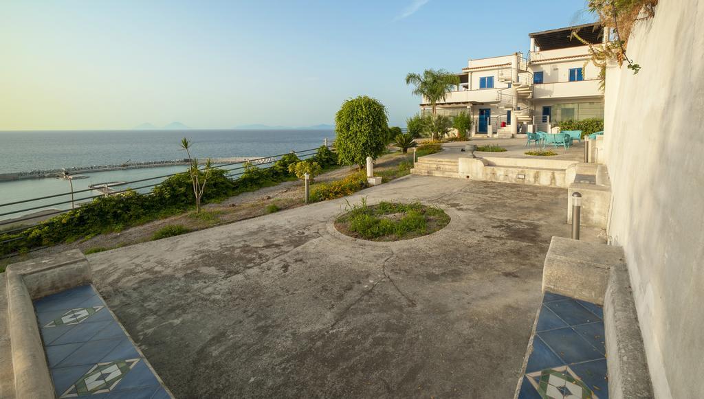 Magico Appartamenti Scafa - Marina Capo dʼOrlando المظهر الخارجي الصورة